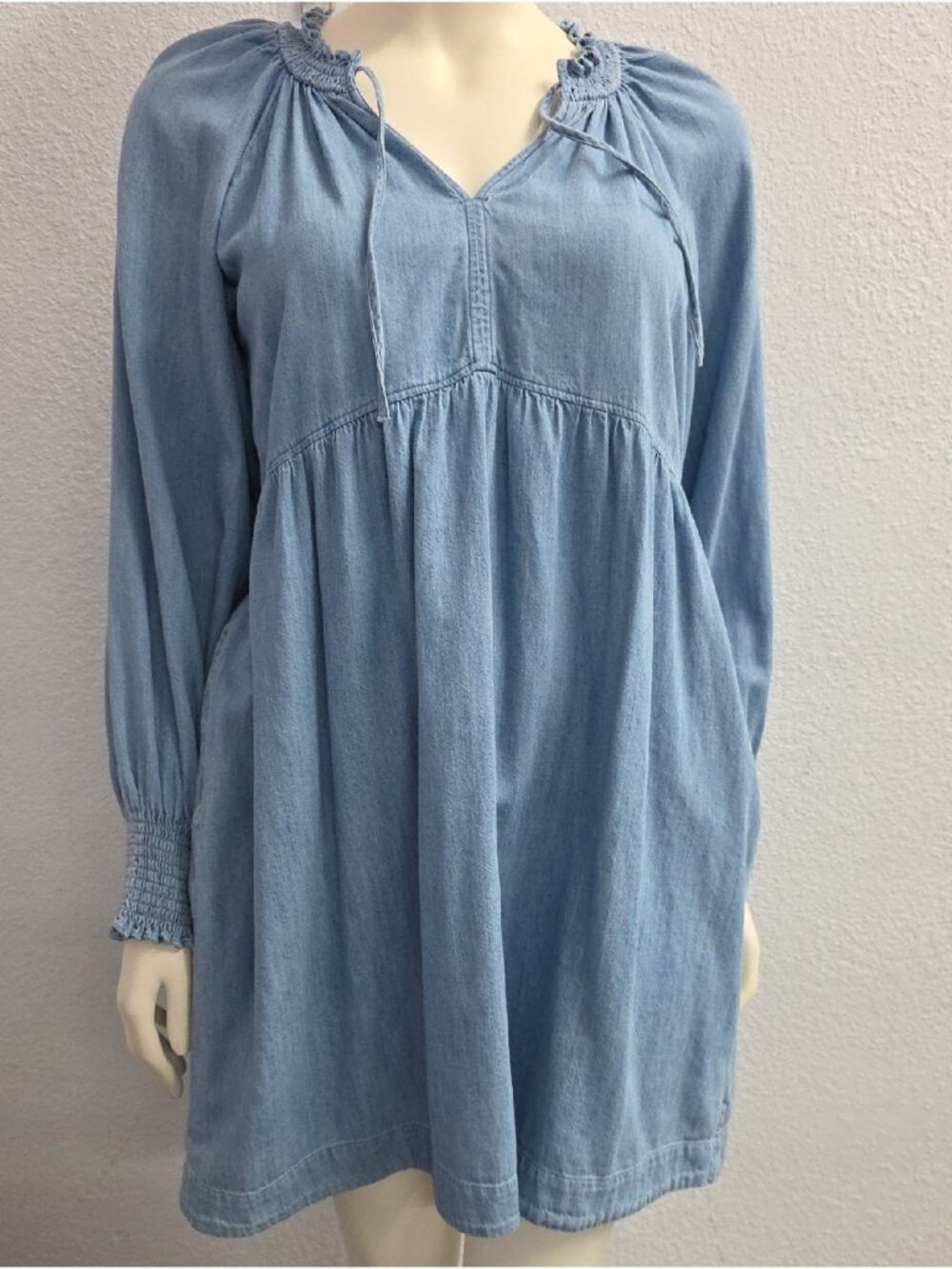 Old Navy Blue Cotton Chambray Denim Empire Mini Dress Large - Picture 1 of 9